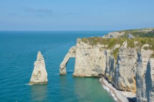 ou dormir a etretat - aiguille et arche