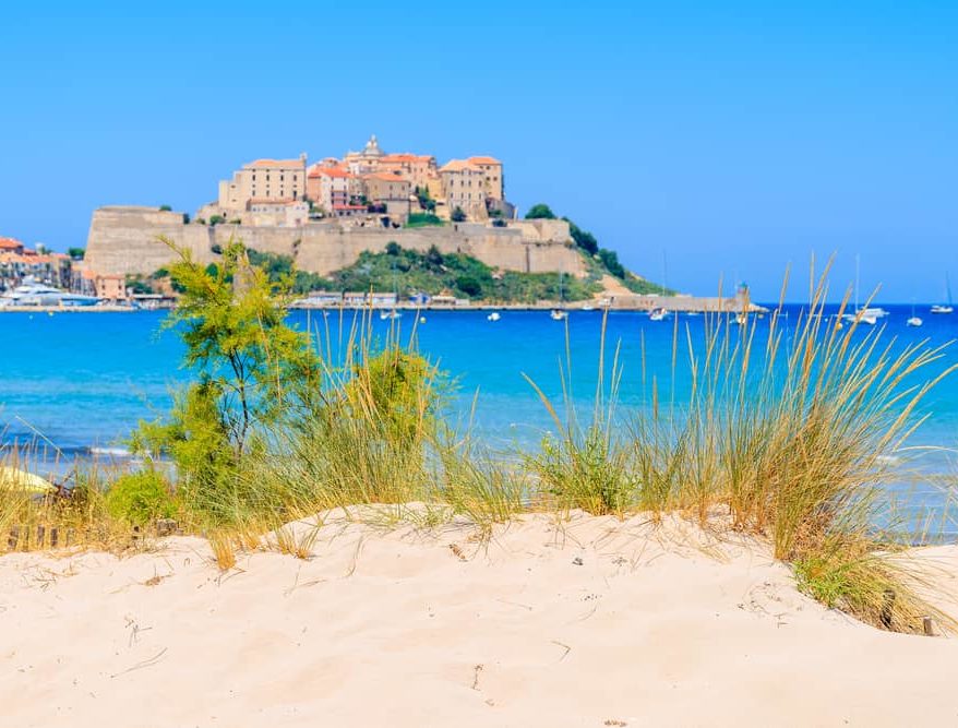 Calvi vue plage et citadelle